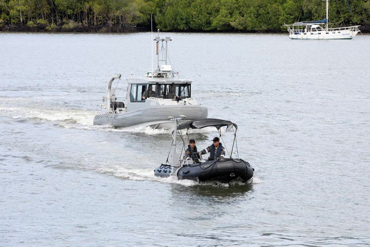 The Week/End Guide. hmas cairns